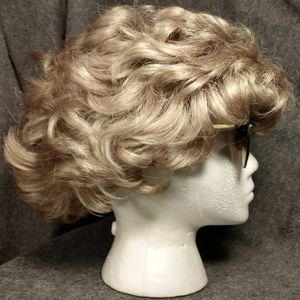 Vintage Hairlon stretch wig